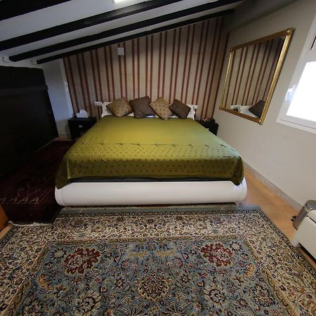 Hostal Santa Teresa Reus Eksteriør bilde