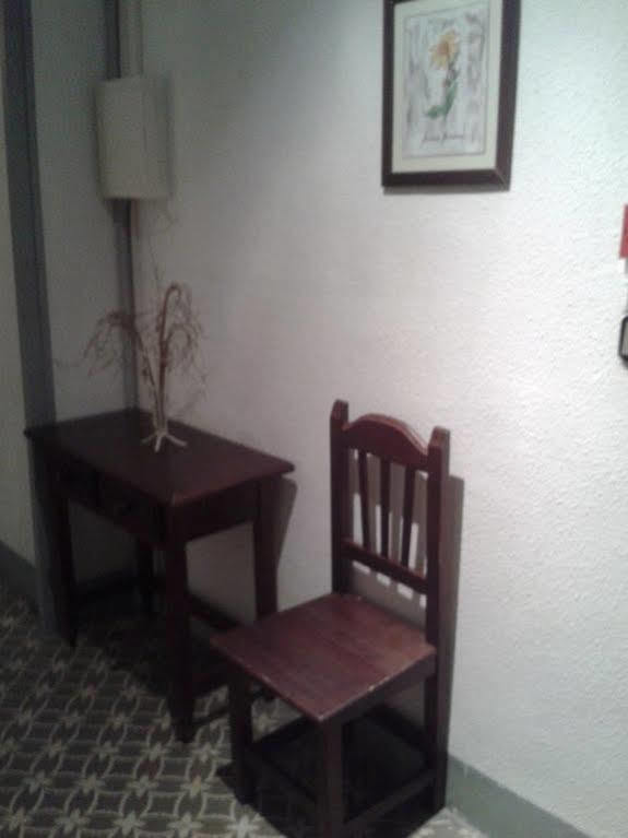 Hostal Santa Teresa Reus Eksteriør bilde