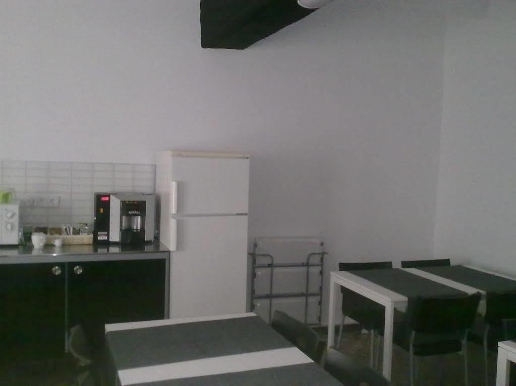 Hostal Santa Teresa Reus Eksteriør bilde