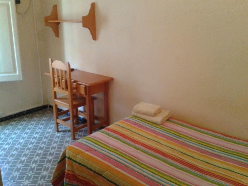 Hostal Santa Teresa Reus Eksteriør bilde