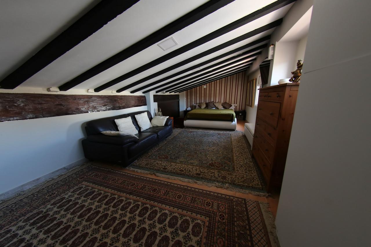 Hostal Santa Teresa Reus Eksteriør bilde