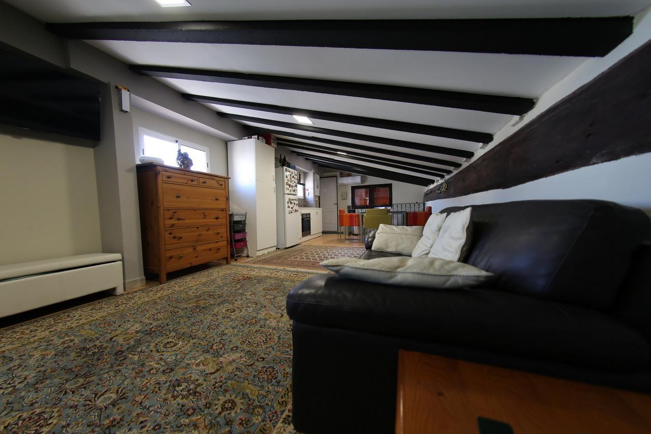 Hostal Santa Teresa Reus Eksteriør bilde