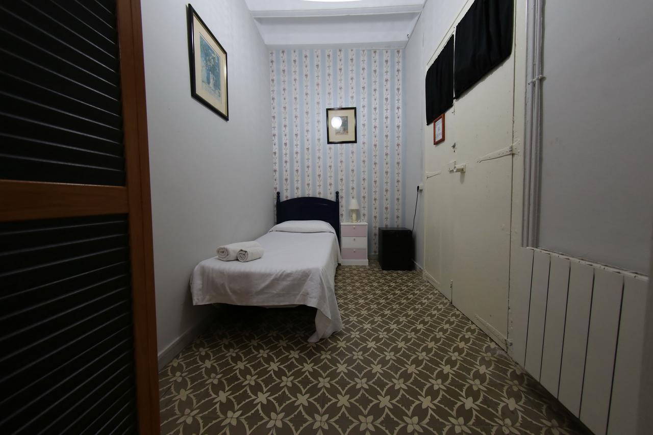 Hostal Santa Teresa Reus Eksteriør bilde